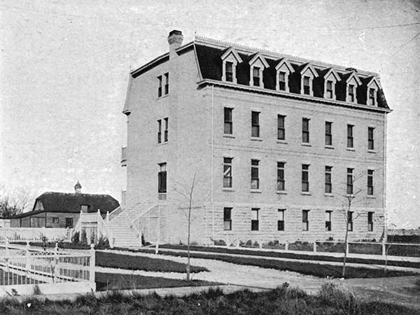 The original Misericordia Maternity Hospital, built between 1899 and 1900