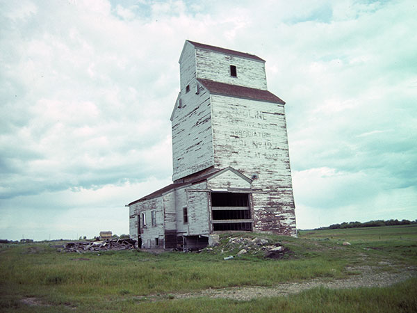 The former Manitoba Pool grain elevator at Moline