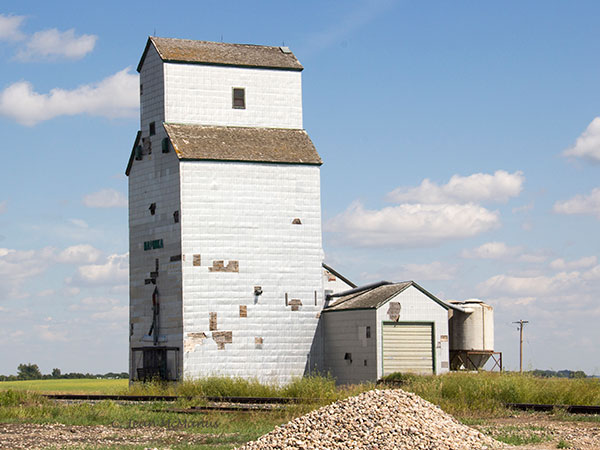 The former Manitoba Pool grain elevator at Napinka