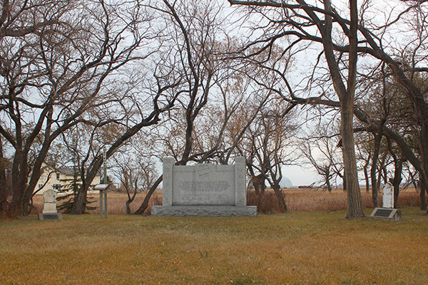 Neuanlage Village Mennonite Monument