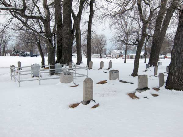 Neubergthal Village Mennonite Cemetery