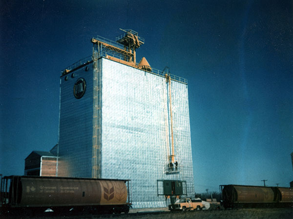 Manitoba Pool Elevator at Ninga during its construction