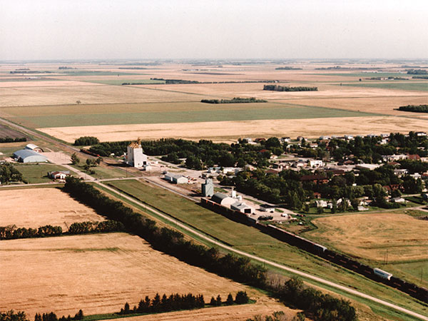 Aerial view of the Manitoba Pool grain elevator at Niverville