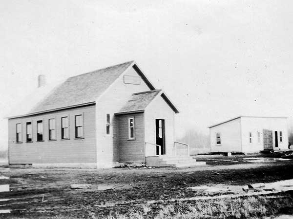 North Lake School and teacherage