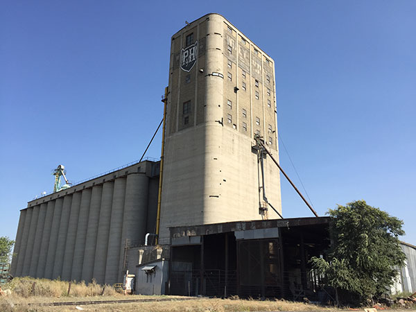Parrish & Heimbecker grain elevator
