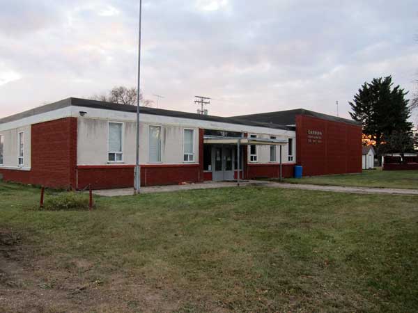 The present Oakburn School