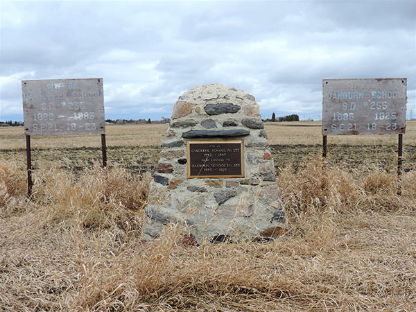 Oak Creek School commemorative monument