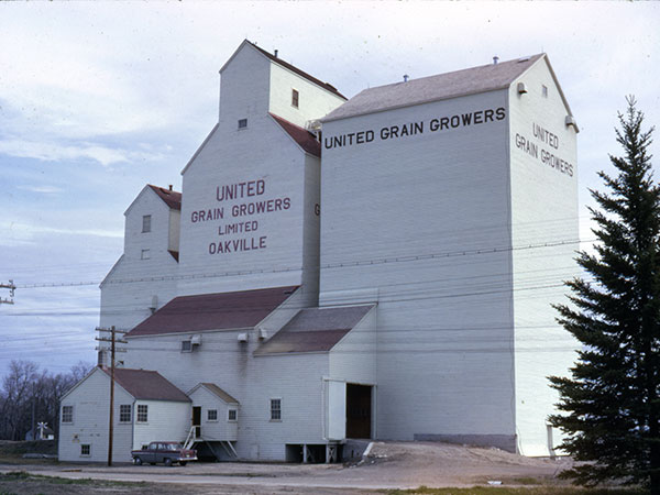United Grain Growers grain elevator at Oakville