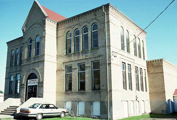 The former Oakwood School building