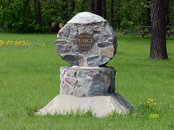 Pearce School commemorative monument