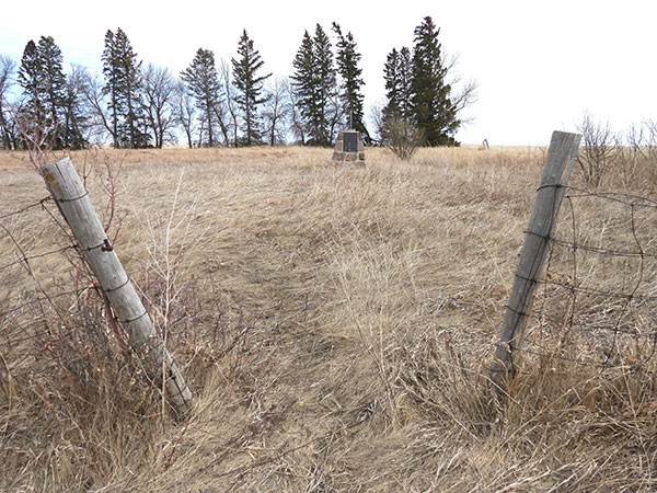 Petersburg School commemorative monument