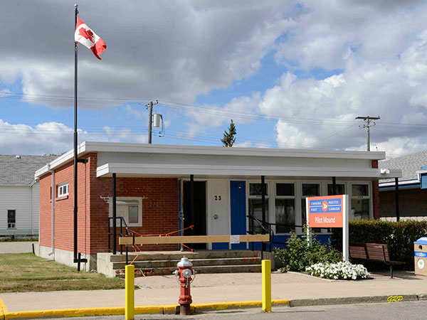 Post office building at Pilot Mound