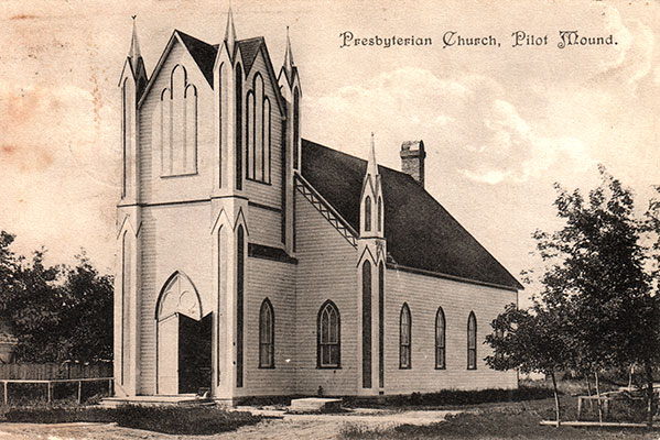 Postcard view of Knox Presbyterian Church at Pilot Mound