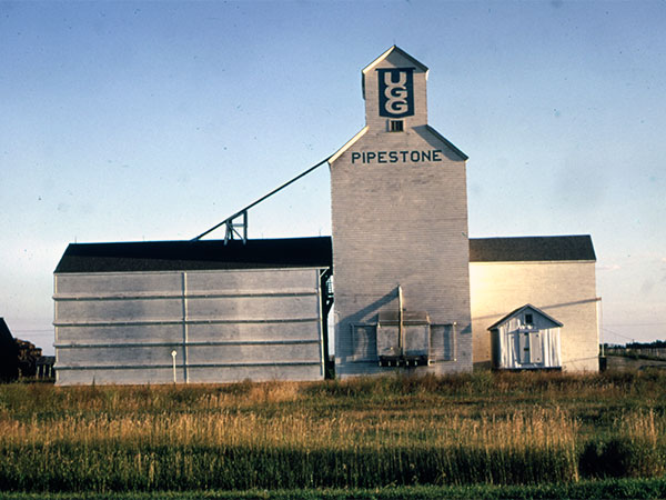 United Grain Growers grain elevator at Pipestone