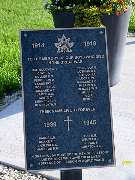 Plaque for First World War and Second World War casualties at the Pipestone War Memorial