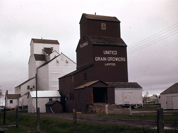 The United Grain Growers grain elevator #1 at Plumas