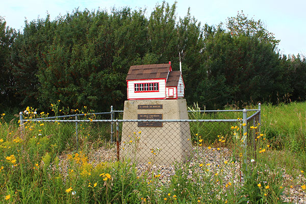 Prairie Rose School commemorative monument