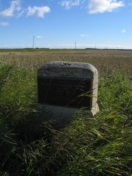Prairie View School commemorative monument