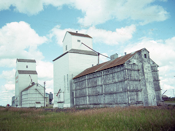 Former Federal Grain elevator at Purves