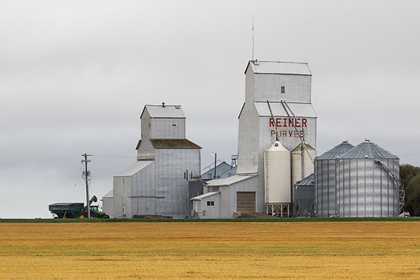 The grain elevators at Purves