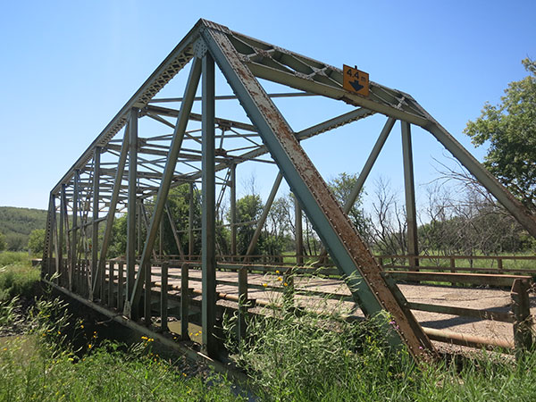 Steel through truss bridge over the Qu’Appelle River