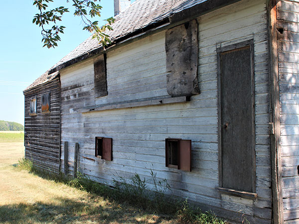 The former Ravenshoe School building