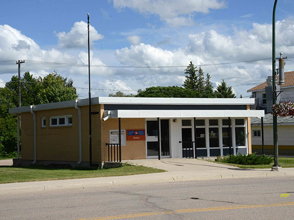 Dominion Post Office Building at Reston