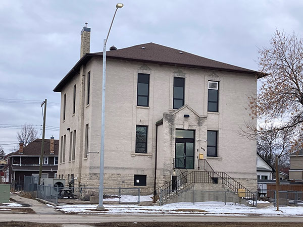The former Robertson Memorial Institute Building