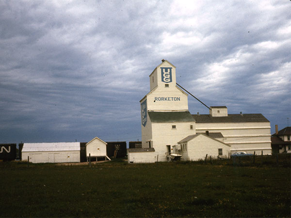 United Grain Growers grain elevator at Rorketon