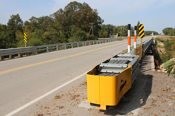 Replacement for concrete beam bridge no. 1000 over Roseisle Creek