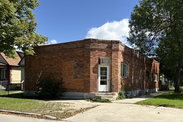 Former Roshko Grocery