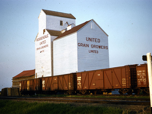 United Grain Growers elevator and two annexes at Rossendale