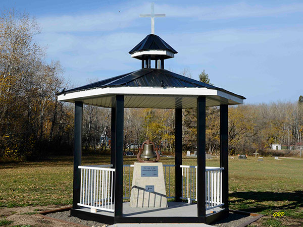 Monument at the former site of Ross Roman Catholic Church
