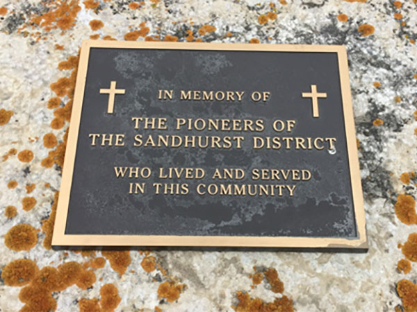 Sandhurst pioneers commemorative plaque