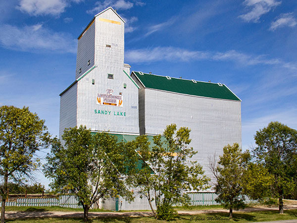 Former Manitoba Pool grain elevator B at Sandy Lake