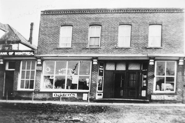 Hamilton Block and Bank of Montreal annex
