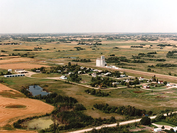 Aerial view of the Manitoba Pool grain elevator at Sinclair