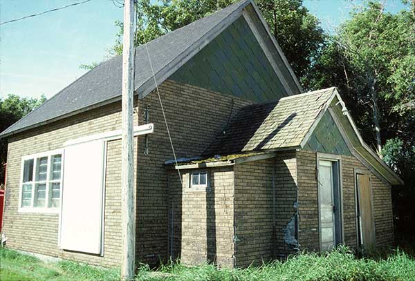 The former Sinkerville School building