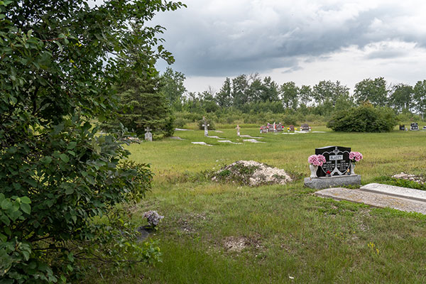 Skylake Cemetery / Annunciation of the Blessed Virgin Mary Ukrainian Catholic Cemetery