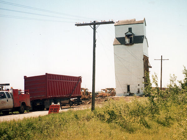 The former Manitoba Pool grain elevator at Smart Siding