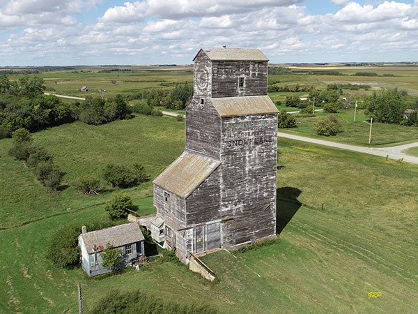 Aerial view of the former Federal grain elevator at Snowflake
