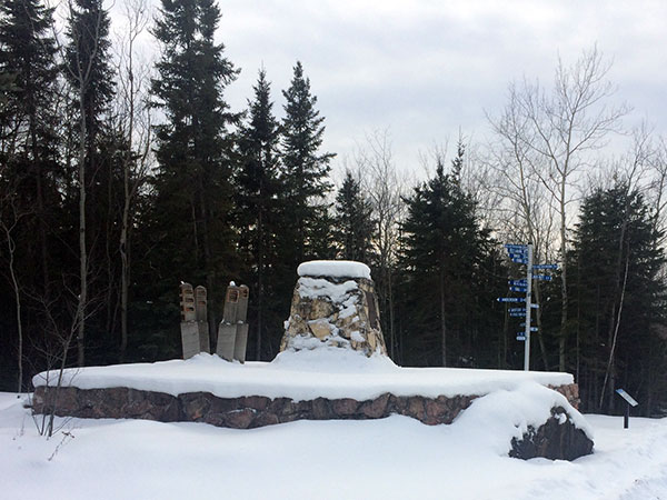Snow Lake Pioneers Monument