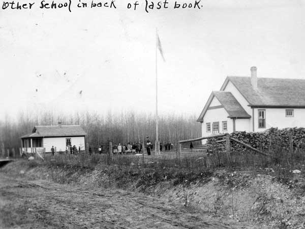 South Felsendorf School and Teacherage