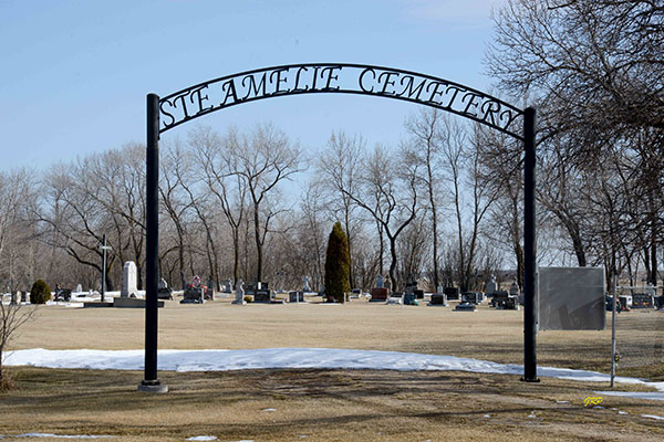 Ste. Amelie Roman Catholic Cemetery