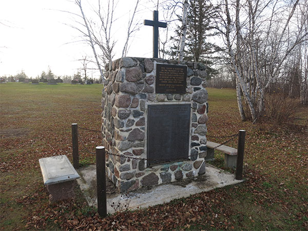 Willow Creek settlers monument