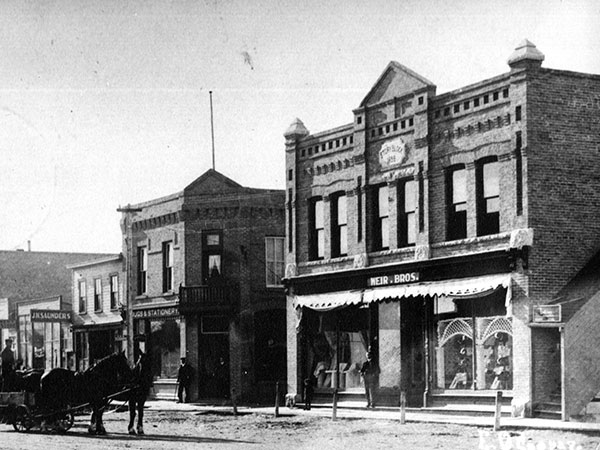 Story Block at right