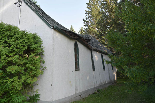 Collapsing roof of the former St. Peter&rsquo;s Anglican Church at Balmoral