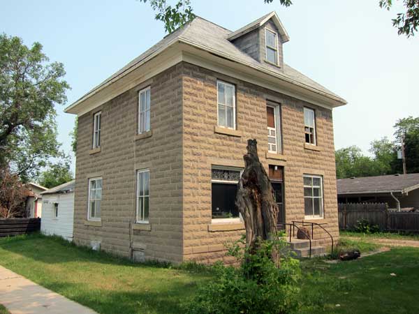Swan River Concrete House