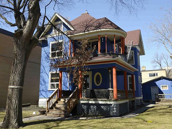 Taylor House on McMillan Avenue