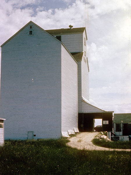 United Grain Growers grain elevator at Tenby